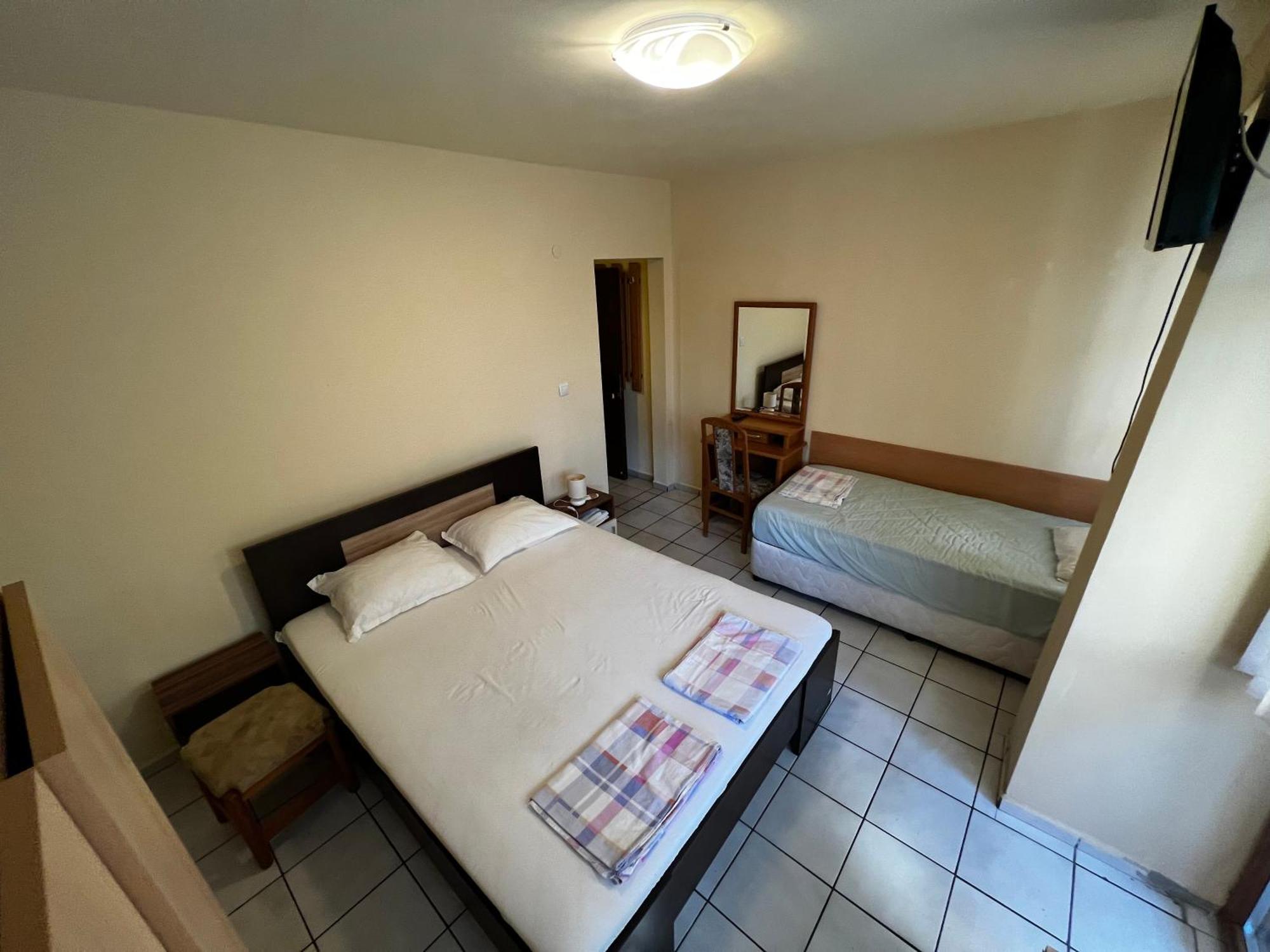 Dvete Brezi Hotel Burgas Exterior photo